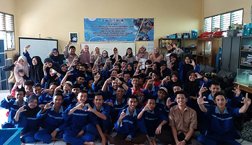 Read more about the article Dosen IPB University Gelar Pelatihan Manajemen Kualitas Air untuk Siswa dan Guru di Cianjur